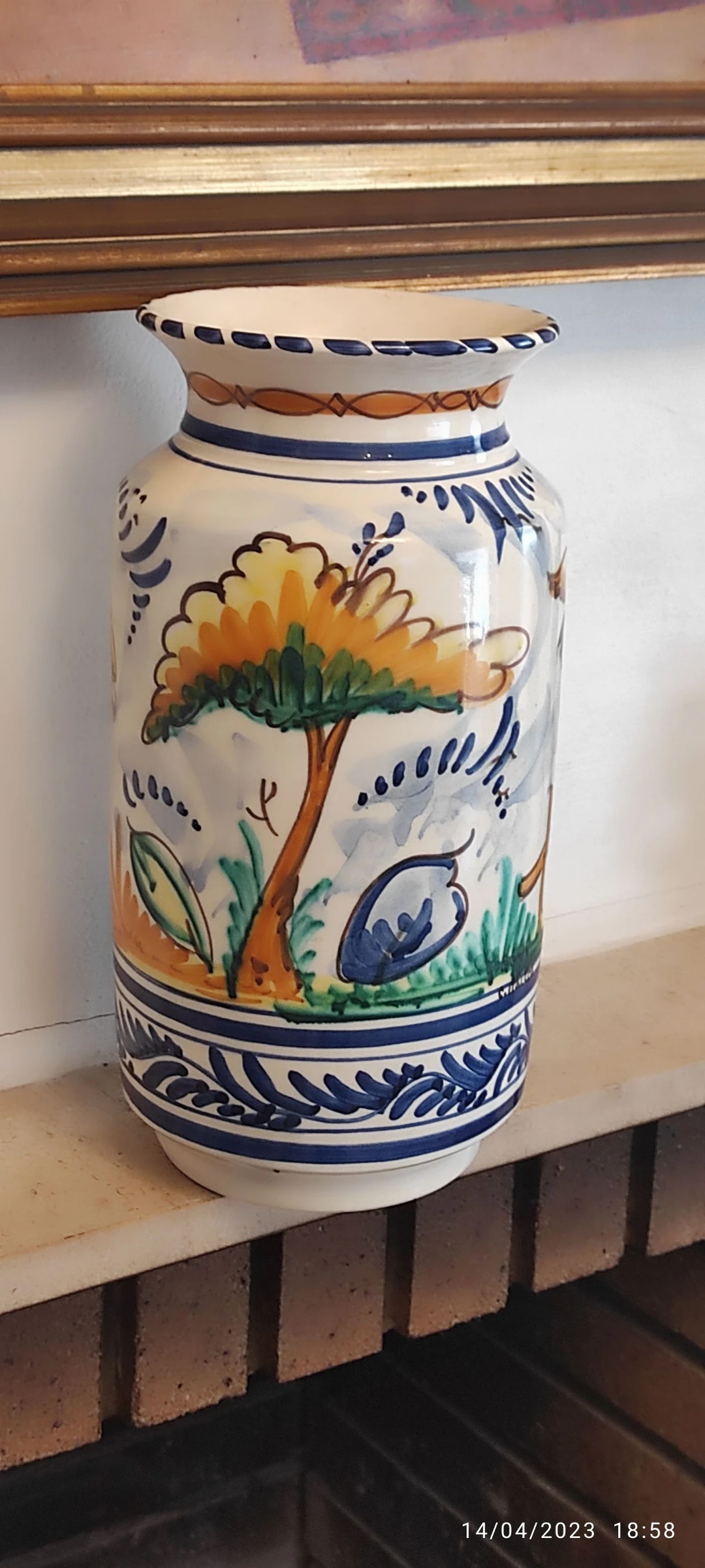 Sevillian ceramic flower vase hunting – photo 5